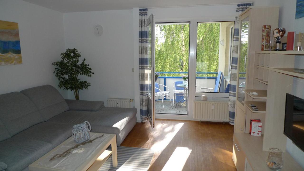 Aquamarin - Charmantes Appartement Mit Balkon Rostock Buitenkant foto