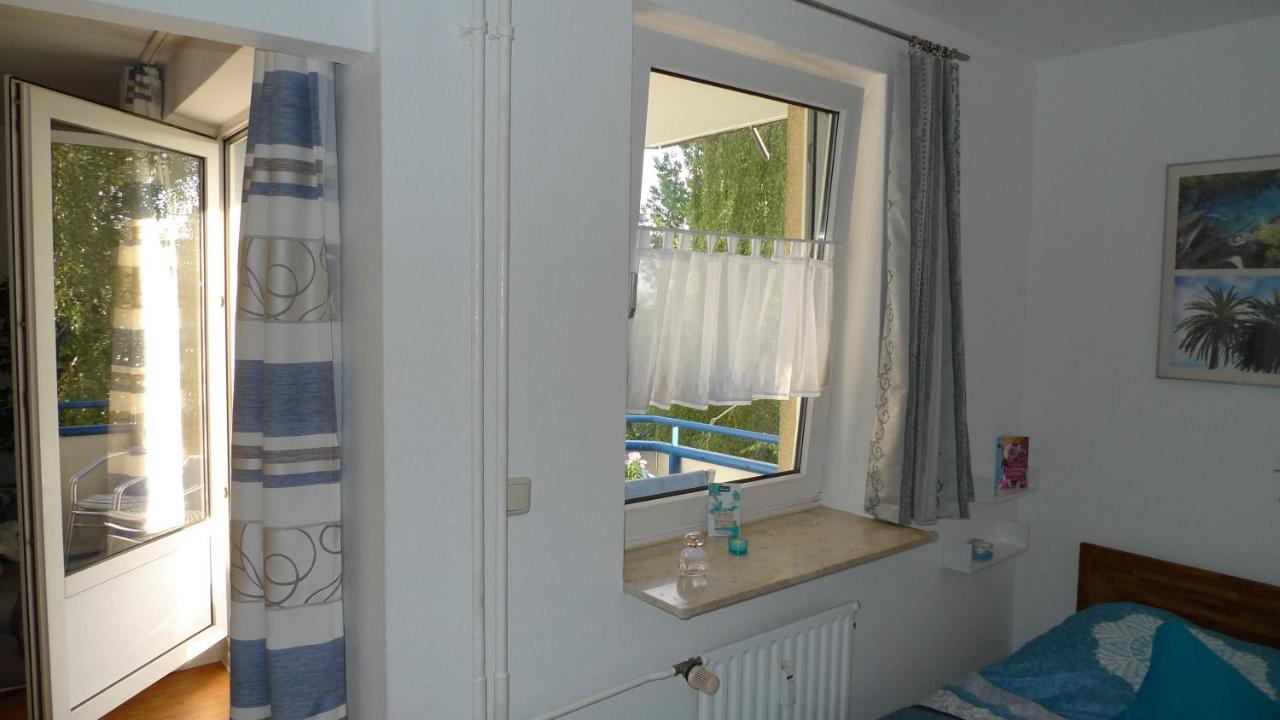 Aquamarin - Charmantes Appartement Mit Balkon Rostock Buitenkant foto