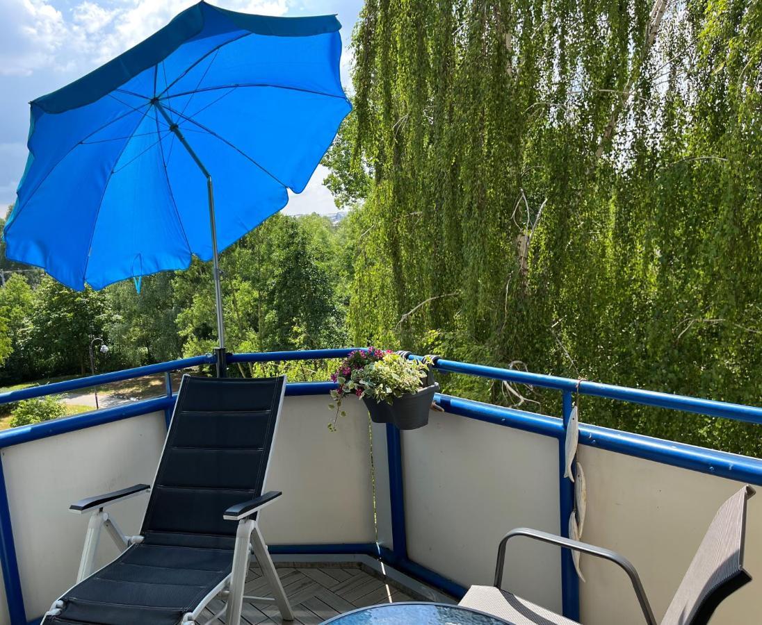 Aquamarin - Charmantes Appartement Mit Balkon Rostock Buitenkant foto